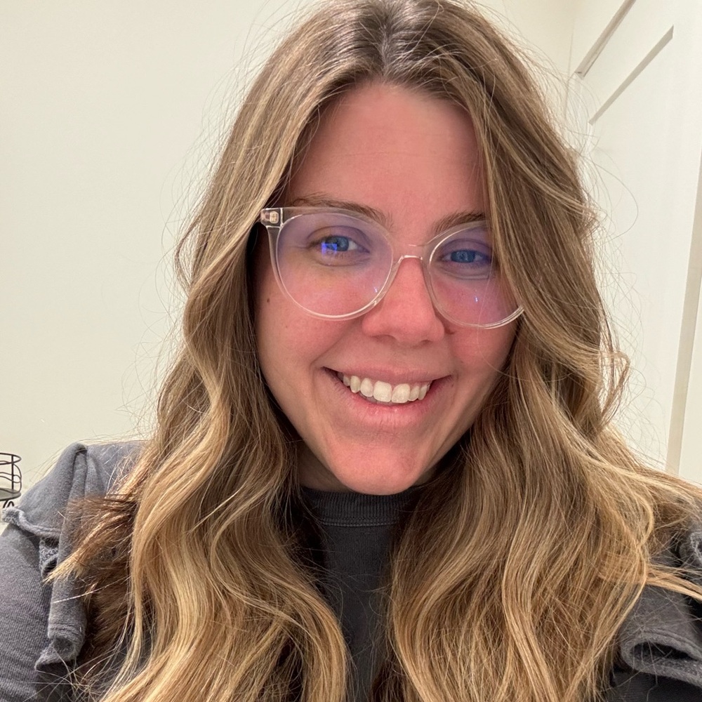 Meet your Posher, Abby